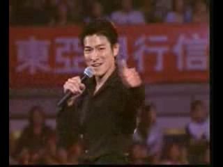 刘德华 -《2001刘德华夏日fiesta演唱会》[mp4]