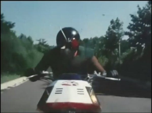 《假面骑士SkyRider》(KamenRiderSkyRider)