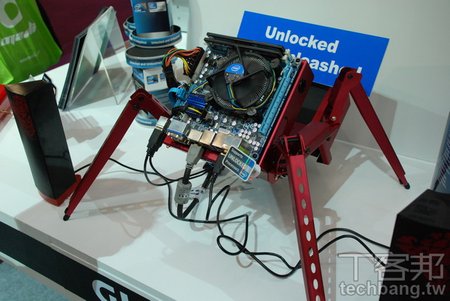 聯力2010蜘蛛機殼PC-T1R.jpg